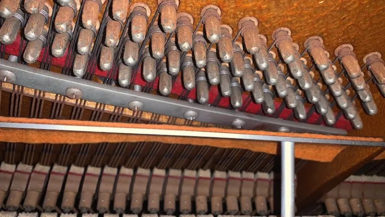 形樂鋼琴調音維修 Kata Music Piano Tuning In Hong Kong &Bull; Rusty Piano S 1