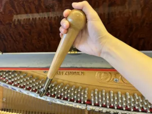 形樂鋼琴調音維修 Kata Music Piano Tuning In Hong Kong &Bull; Ball 4